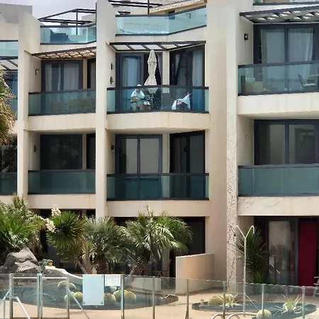 El Sonando/stylish/minutes From Swim Or Surf/well Equipped