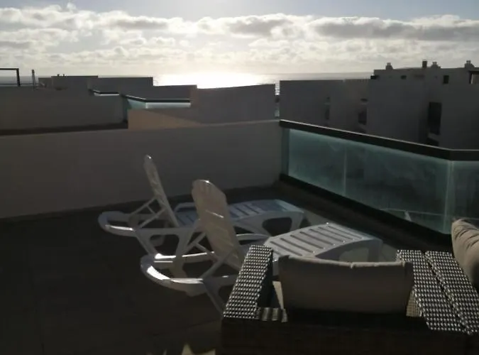 El Sonando/stylish/minutes From Swim Or Surf/well Equipped *