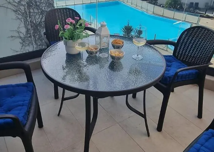 Lägenhet El Sonando/stylish/minutes From Swim Or Surf/well Equipped *