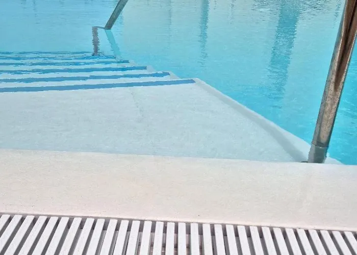 El Sonando/stylish/minutes From Swim Or Surf/well Equipped