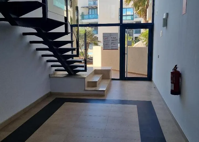 El Sonando/stylish/minutes From Swim Or Surf/well Equipped