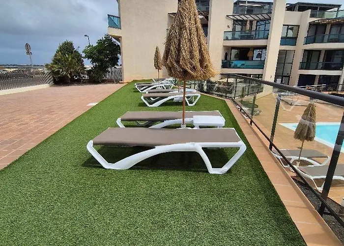 Lägenhet El Sonando/stylish/minutes From Swim Or Surf/well Equipped